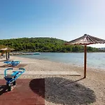 Apartment Apartments By The Sea Pirovac, Sibenik - 6447 *