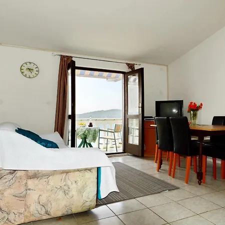 Apartment Apartments By The Sea Pirovac, Sibenik - 6447 Pirovac
