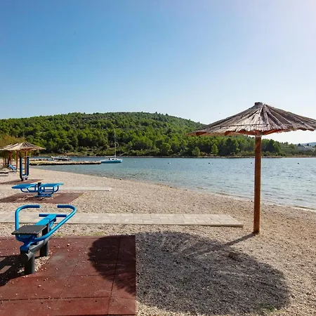 Apartment Apartments By The Sea Pirovac, Sibenik - 6447 *