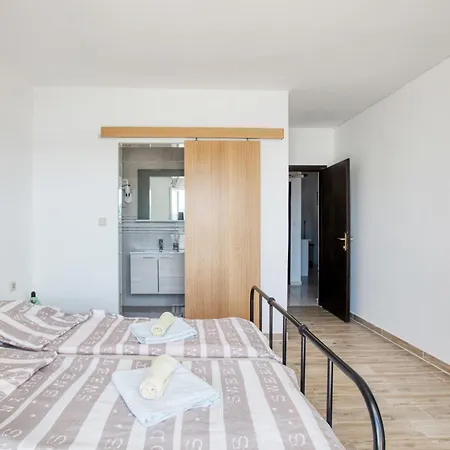 Apartment Apartments By The Sea Pirovac, Sibenik - 6447 Pirovac