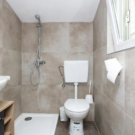 Apartment Apartments By The Sea Pirovac, Sibenik - 6447 Pirovac