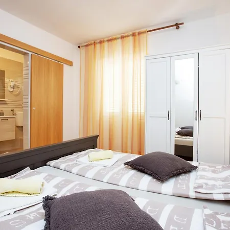 Apartments By The Sea Pirovac, Sibenik - 6447 Apartment *