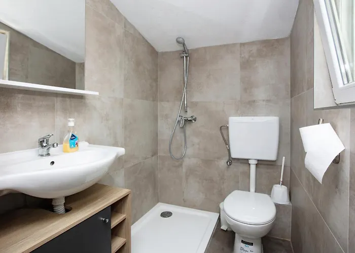 アパート By The Sea Pirovac, Sibenik - 6447